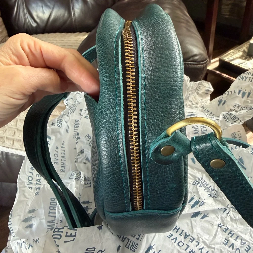 Portland Leather Goods Large Lagoon Circle - Picture 5 of 8